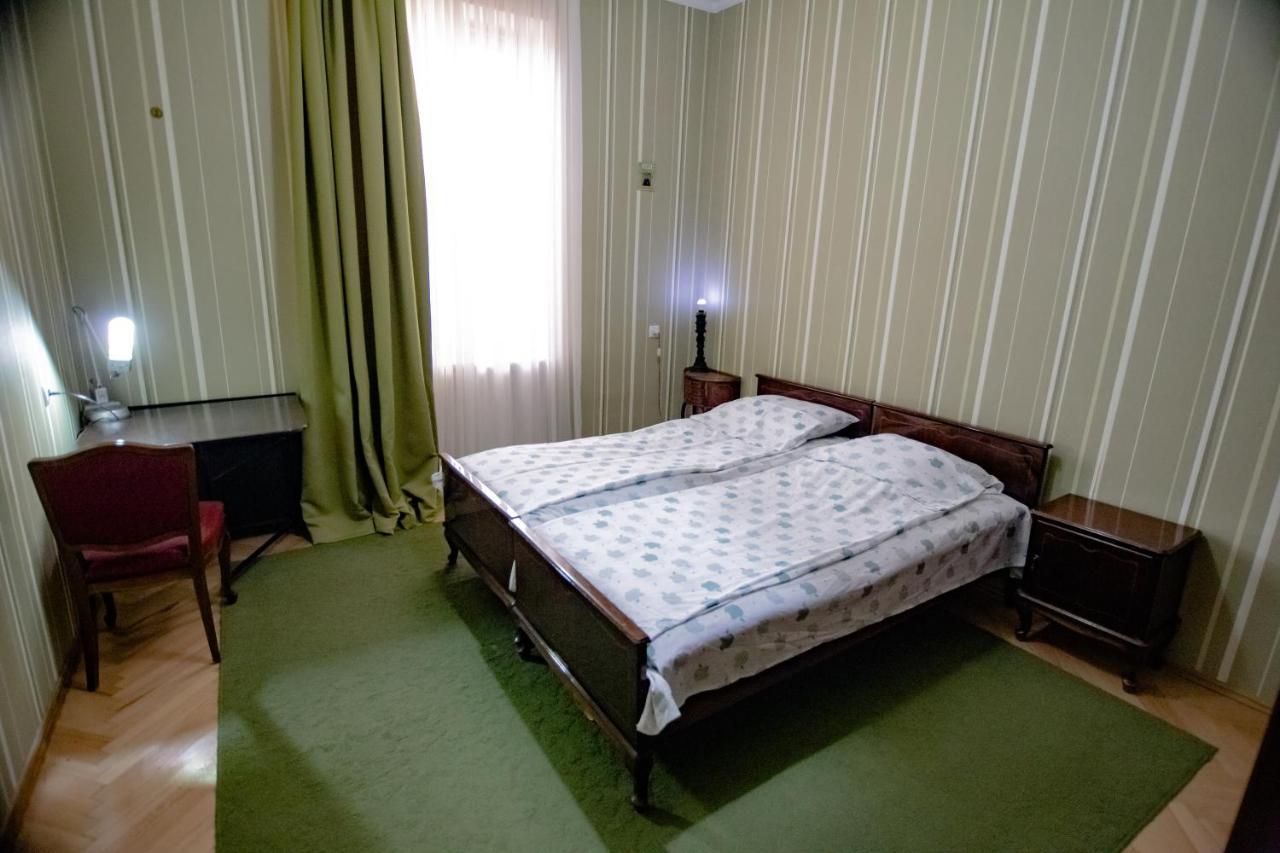 Qilimcha'S Guesthouse-Art Museum Telavi Exterior photo